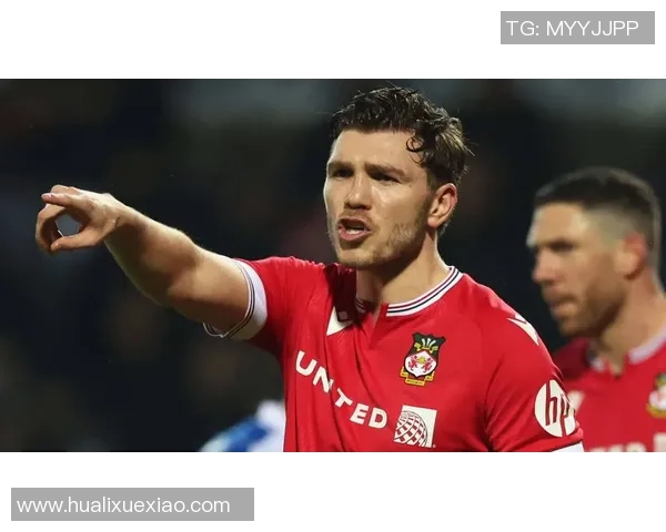 足球明星与好莱坞巨星的魅力交汇：运动与娱乐的完美融合之旅