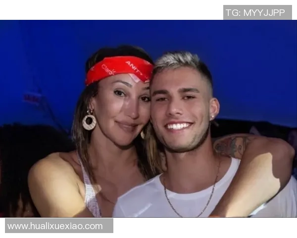 足球明星与俄罗斯女友的浪漫故事揭示爱情与事业的平衡之道